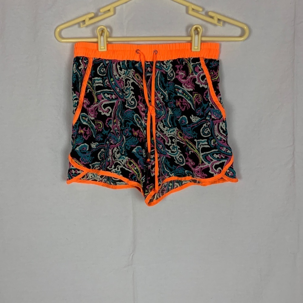 Love and love shorts